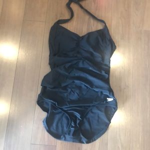 NWOT black speedo bathing suit